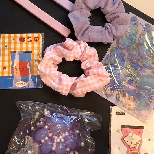 Example selection 1 of common mystery bundle items